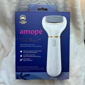 AMOPÉ Pedi Perfect Electronic Foot File in White and Gold
NIB sealed